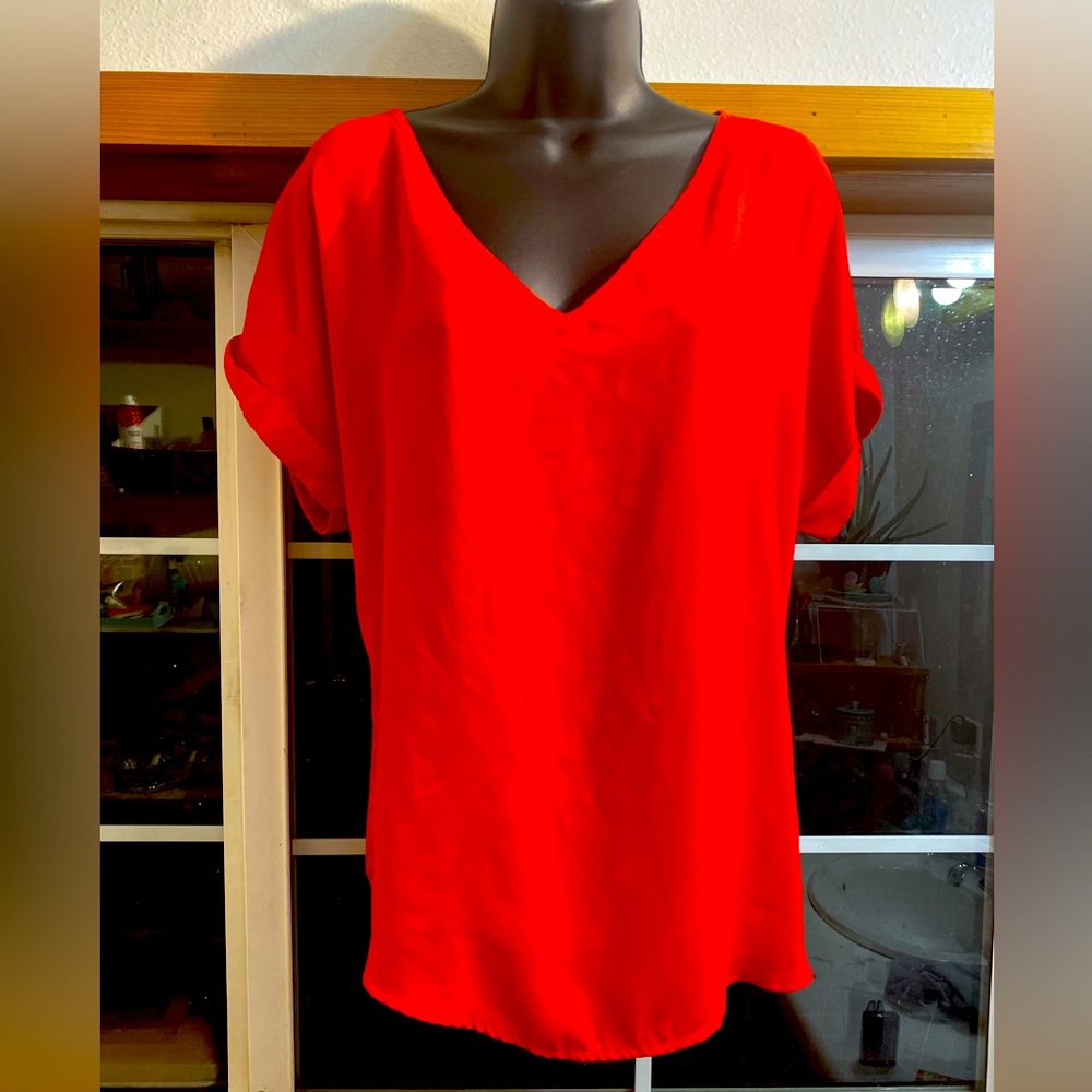 Pink Rose Vintage/V-Neck in Classic Red/Size XL Blouse